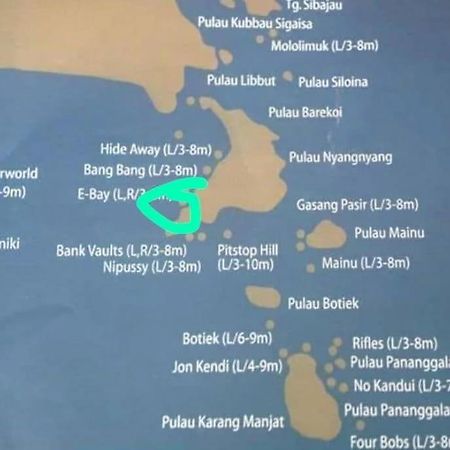 Masokut Surf Camp Siberut酒店 外观 照片